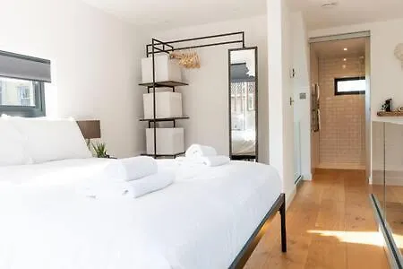 Stylish Cambridge Home With Free Parking 0*,
