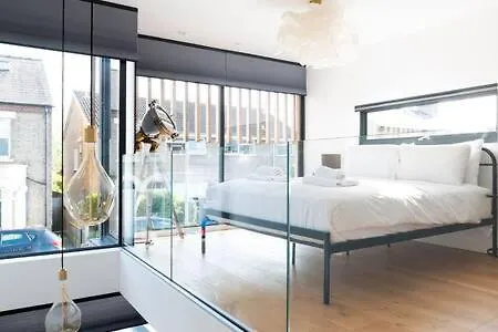 Prázdninový dům Stylish Cambridge Home With Free Parking